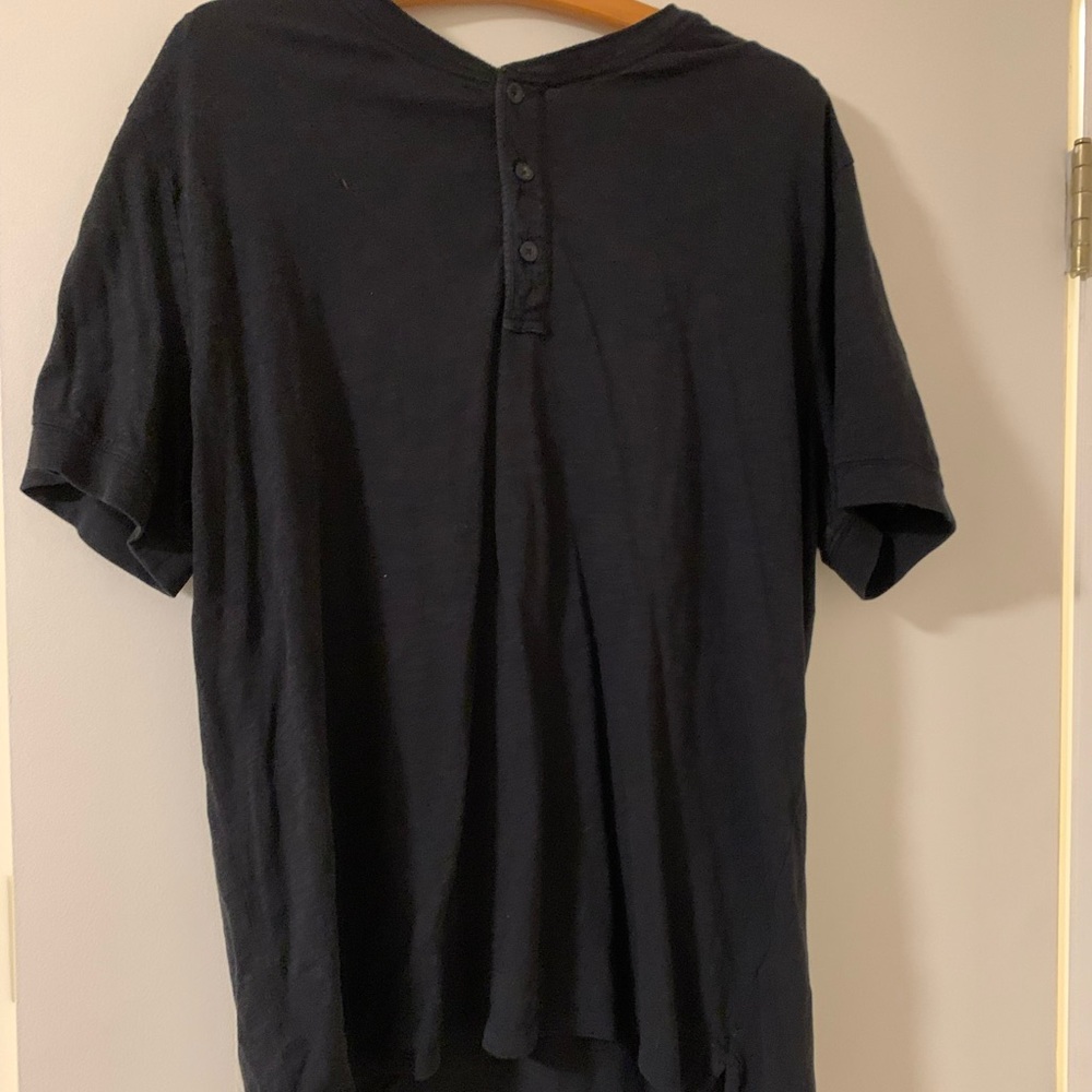 Mens gap shirt